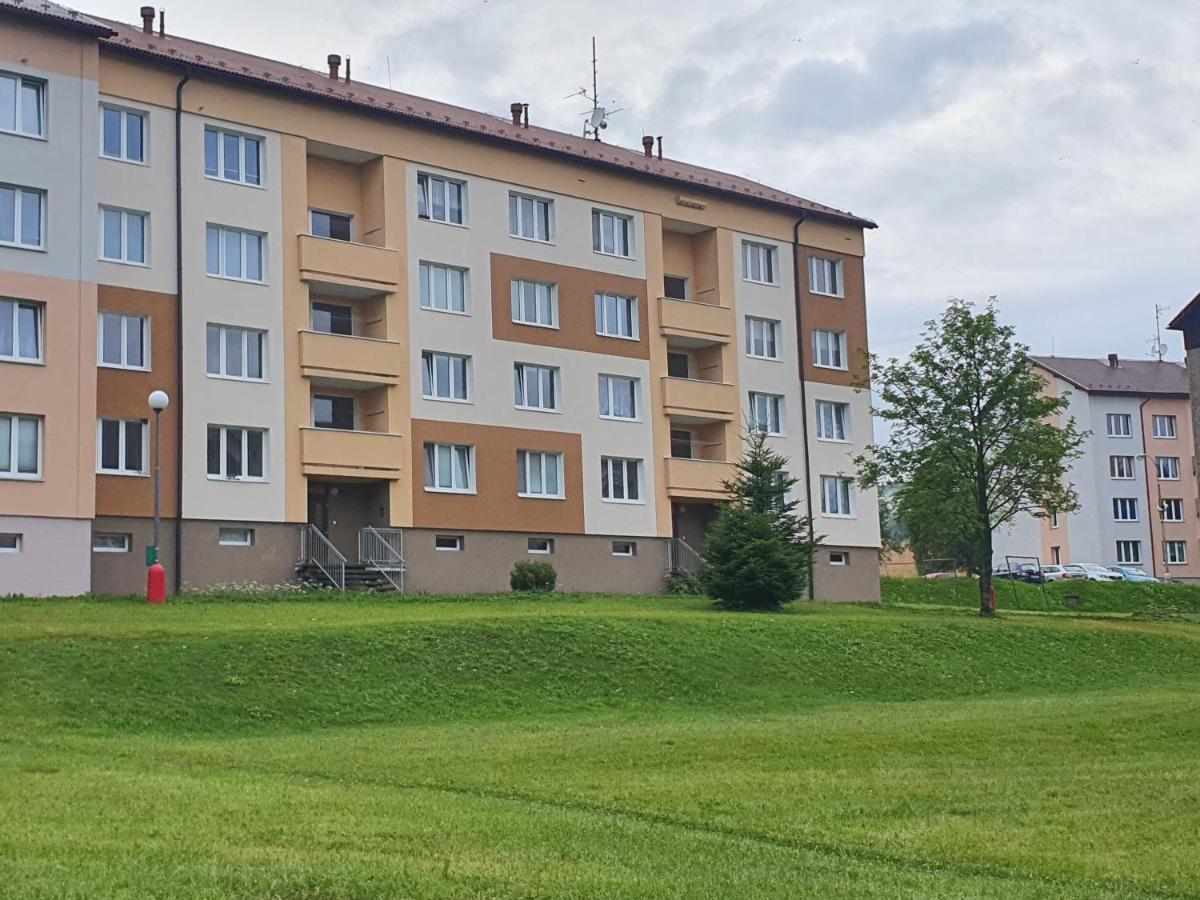 Family apartmán Kovářská Esterno foto